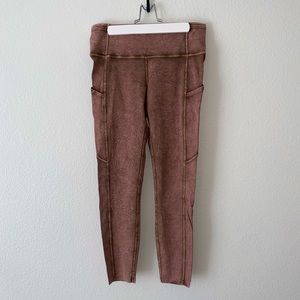 LULULEMON Leggings w/ Pockets